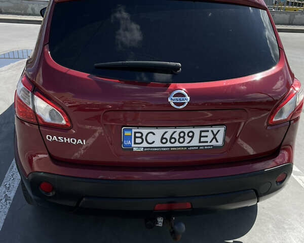 Красный Ниссан Кашкай, объемом двигателя 1.6 л и пробегом 174 тыс. км за 10500 $, фото 1 на Automoto.ua