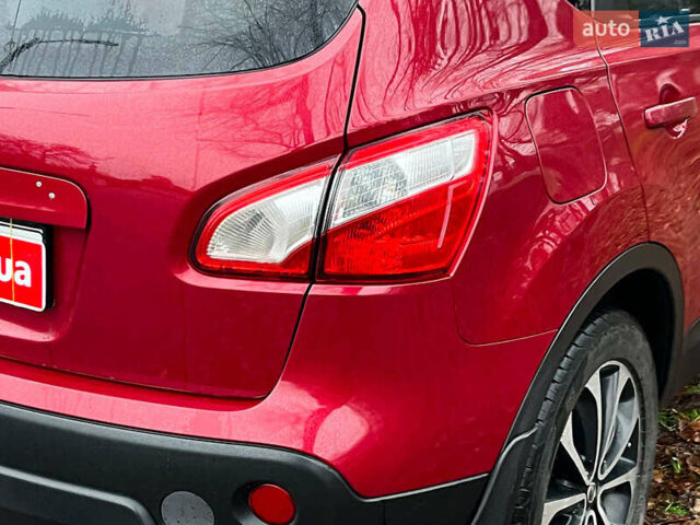 Красный Ниссан Кашкай, объемом двигателя 2 л и пробегом 196 тыс. км за 11790 $, фото 11 на Automoto.ua