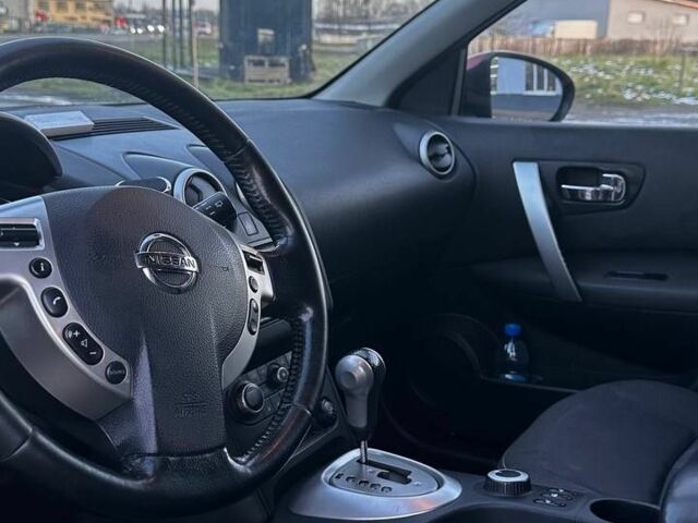 Червоний Ніссан Кашкай, об'ємом двигуна 2 л та пробігом 355 тис. км за 10700 $, фото 5 на Automoto.ua