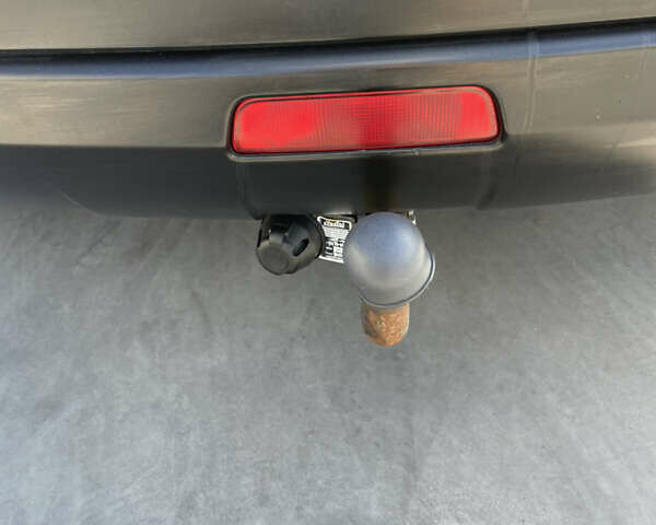 Красный Ниссан Кашкай, объемом двигателя 1.6 л и пробегом 174 тыс. км за 10500 $, фото 11 на Automoto.ua