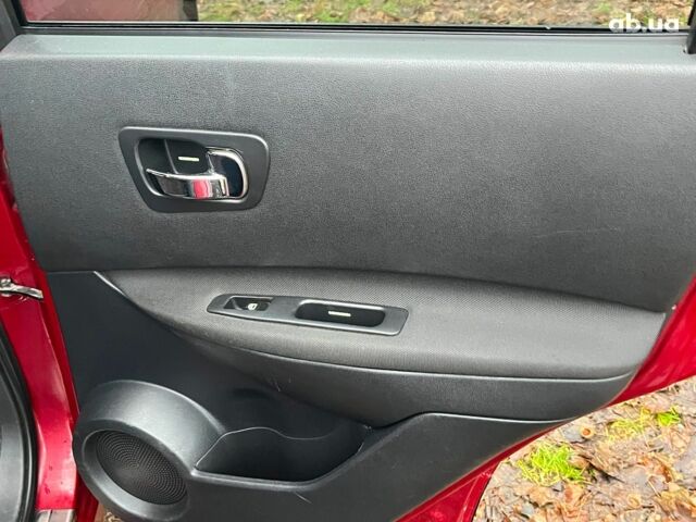 Красный Ниссан Кашкай, объемом двигателя 2 л и пробегом 196 тыс. км за 11790 $, фото 22 на Automoto.ua