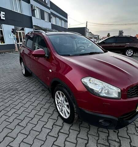 Красный Ниссан Кашкай, объемом двигателя 2 л и пробегом 355 тыс. км за 11200 $, фото 3 на Automoto.ua