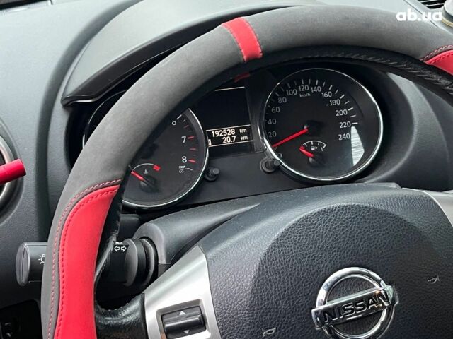 Красный Ниссан Кашкай, объемом двигателя 2 л и пробегом 196 тыс. км за 11790 $, фото 28 на Automoto.ua