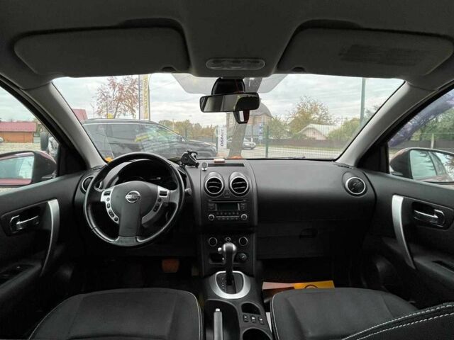 Красный Ниссан Кашкай, объемом двигателя 1.6 л и пробегом 116 тыс. км за 11200 $, фото 8 на Automoto.ua