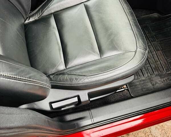 Красный Ниссан Кашкай, объемом двигателя 2 л и пробегом 147 тыс. км за 11700 $, фото 56 на Automoto.ua