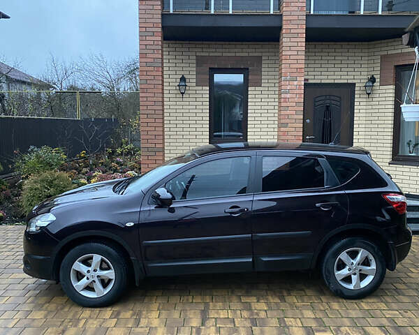 Червоний Ніссан Кашкай, об'ємом двигуна 1.6 л та пробігом 108 тис. км за 12000 $, фото 2 на Automoto.ua