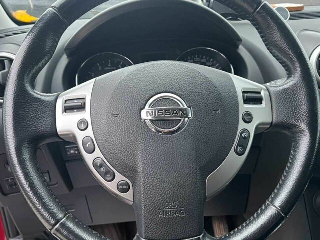 Красный Ниссан Кашкай, объемом двигателя 1.6 л и пробегом 116 тыс. км за 11200 $, фото 11 на Automoto.ua