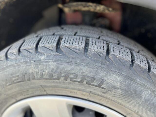 Красный Ниссан Кашкай, объемом двигателя 1.6 л и пробегом 80 тыс. км за 11200 $, фото 8 на Automoto.ua