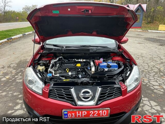 Червоний Ніссан Кашкай, об'ємом двигуна 1.6 л та пробігом 191 тис. км за 11300 $, фото 7 на Automoto.ua