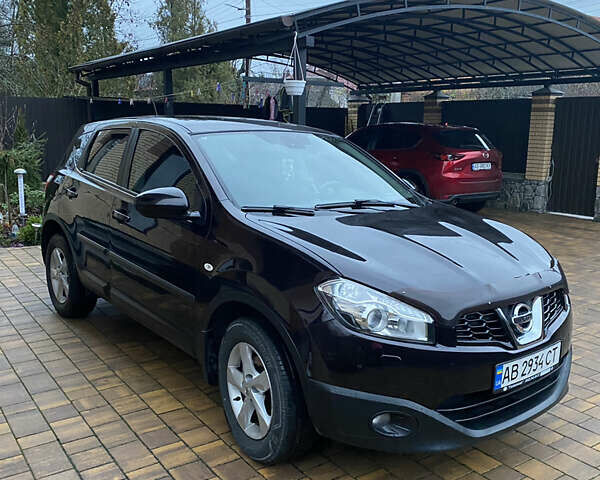 Червоний Ніссан Кашкай, об'ємом двигуна 1.6 л та пробігом 108 тис. км за 12000 $, фото 1 на Automoto.ua