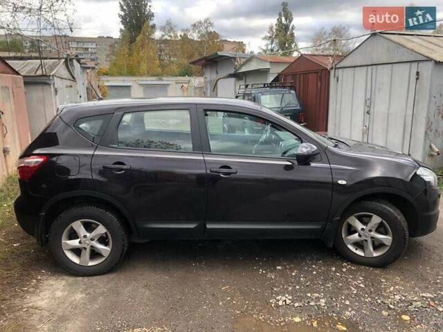 Червоний Ніссан Кашкай, об'ємом двигуна 1.6 л та пробігом 120 тис. км за 13000 $, фото 3 на Automoto.ua