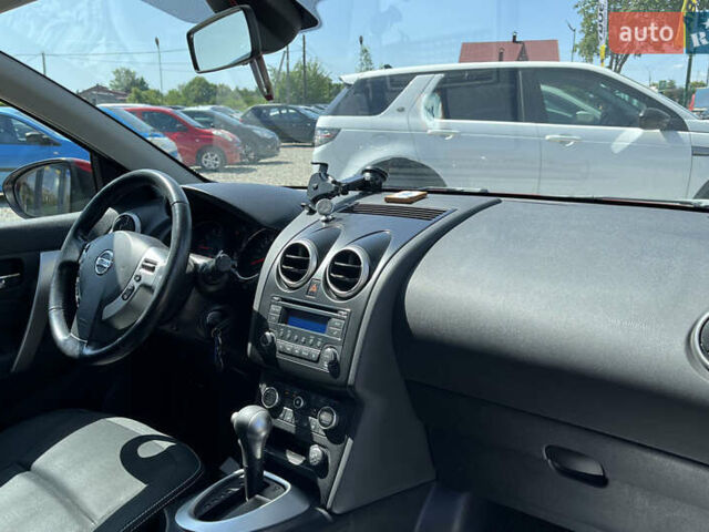 Красный Ниссан Кашкай, объемом двигателя 1.6 л и пробегом 116 тыс. км за 11200 $, фото 25 на Automoto.ua