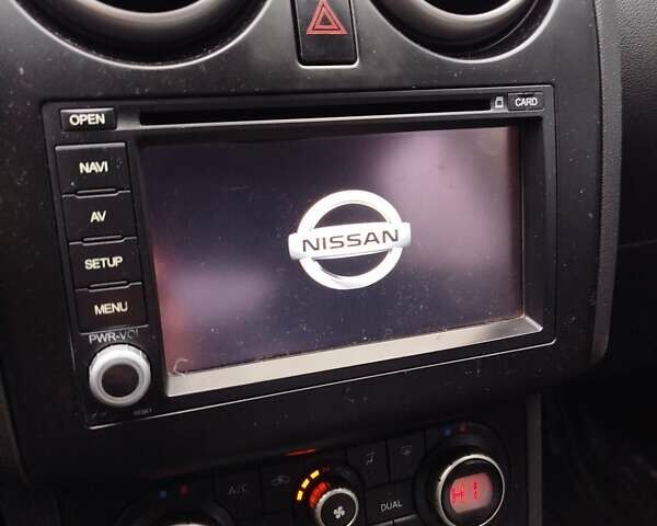 Красный Ниссан Кашкай, объемом двигателя 1.6 л и пробегом 214 тыс. км за 8999 $, фото 20 на Automoto.ua