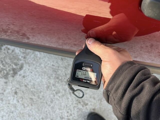 Красный Ниссан Кашкай, объемом двигателя 1.6 л и пробегом 80 тыс. км за 11200 $, фото 13 на Automoto.ua