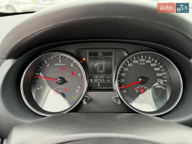 Красный Ниссан Кашкай, объемом двигателя 1.5 л и пробегом 140 тыс. км за 12800 $, фото 31 на Automoto.ua