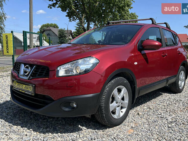 Красный Ниссан Кашкай, объемом двигателя 1.6 л и пробегом 116 тыс. км за 11200 $, фото 3 на Automoto.ua