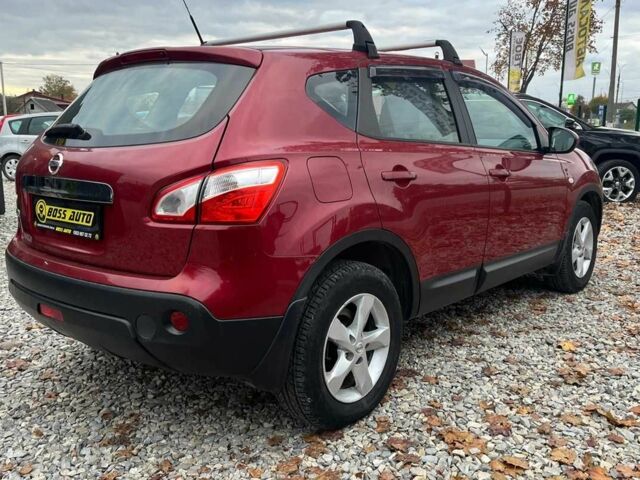 Красный Ниссан Кашкай, объемом двигателя 1.6 л и пробегом 116 тыс. км за 11200 $, фото 4 на Automoto.ua