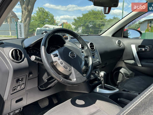 Красный Ниссан Кашкай, объемом двигателя 1.6 л и пробегом 116 тыс. км за 11200 $, фото 9 на Automoto.ua