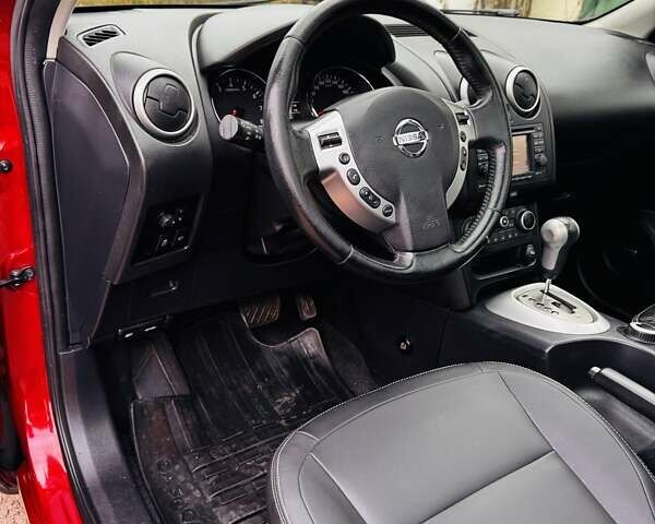 Красный Ниссан Кашкай, объемом двигателя 2 л и пробегом 147 тыс. км за 11700 $, фото 41 на Automoto.ua