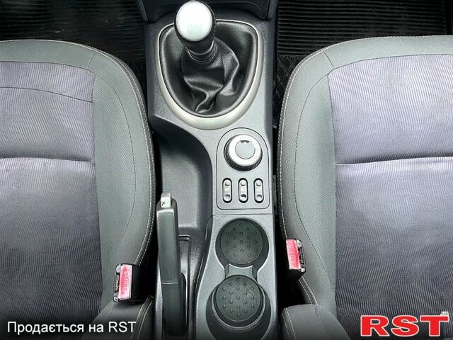 Червоний Ніссан Кашкай, об'ємом двигуна 1.6 л та пробігом 191 тис. км за 11300 $, фото 9 на Automoto.ua