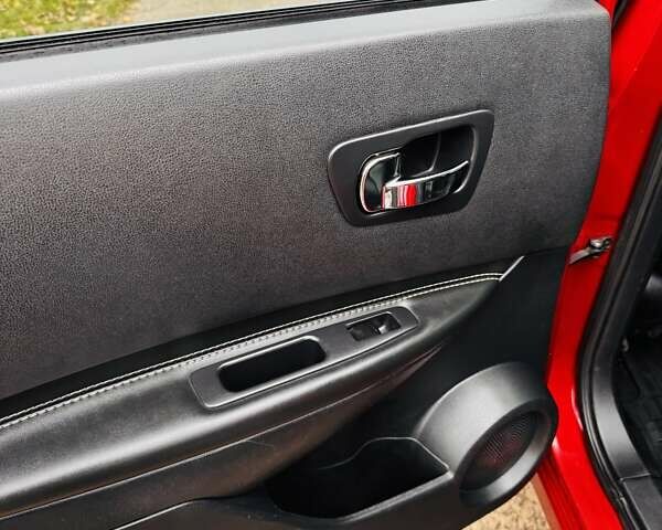 Красный Ниссан Кашкай, объемом двигателя 2 л и пробегом 147 тыс. км за 11700 $, фото 48 на Automoto.ua