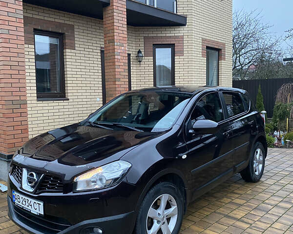 Червоний Ніссан Кашкай, об'ємом двигуна 1.6 л та пробігом 108 тис. км за 12000 $, фото 6 на Automoto.ua