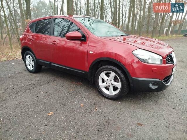 Красный Ниссан Кашкай, объемом двигателя 1.6 л и пробегом 214 тыс. км за 8999 $, фото 4 на Automoto.ua