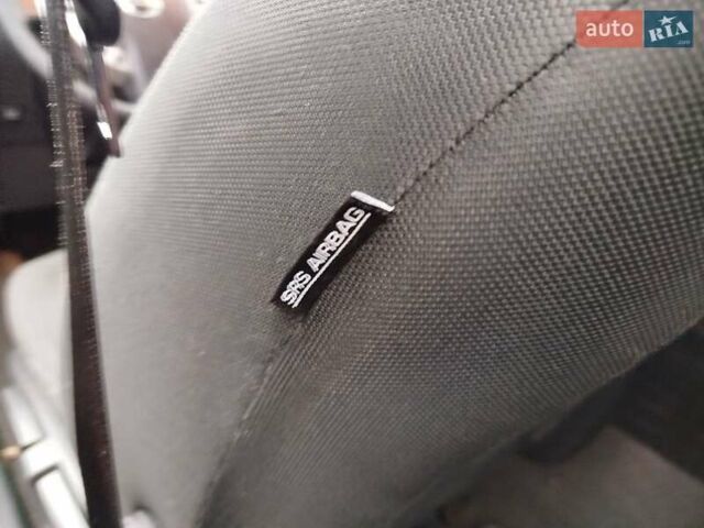 Красный Ниссан Кашкай, объемом двигателя 1.6 л и пробегом 214 тыс. км за 8999 $, фото 13 на Automoto.ua