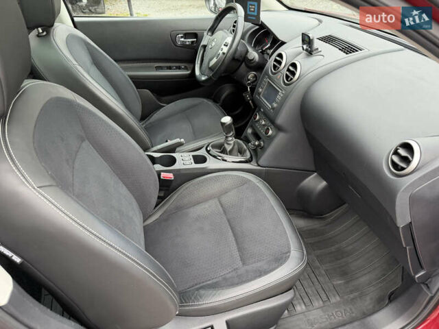 Красный Ниссан Кашкай, объемом двигателя 1.5 л и пробегом 140 тыс. км за 12800 $, фото 16 на Automoto.ua