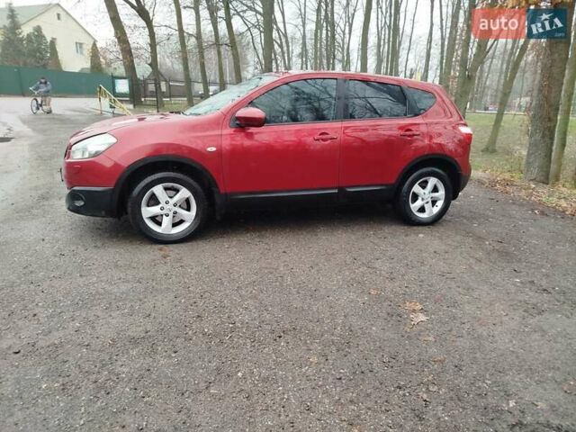 Красный Ниссан Кашкай, объемом двигателя 1.6 л и пробегом 214 тыс. км за 8999 $, фото 11 на Automoto.ua