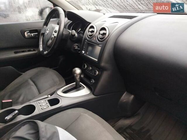 Красный Ниссан Кашкай, объемом двигателя 1.6 л и пробегом 214 тыс. км за 8999 $, фото 22 на Automoto.ua