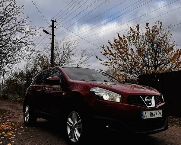 Красный Ниссан Кашкай, объемом двигателя 2 л и пробегом 147 тыс. км за 11700 $, фото 2 на Automoto.ua