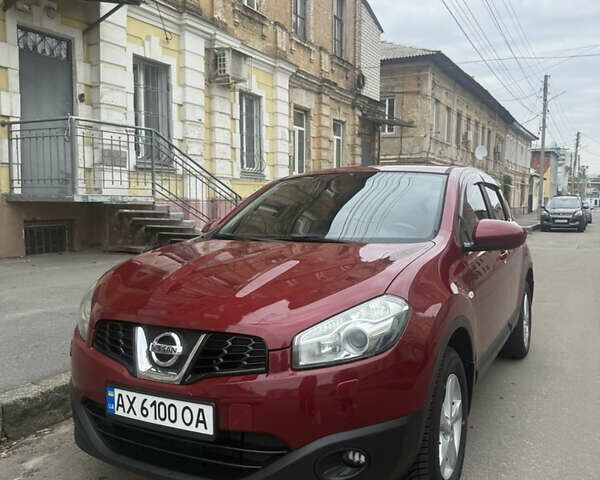 Красный Ниссан Кашкай, объемом двигателя 1.6 л и пробегом 165 тыс. км за 12000 $, фото 1 на Automoto.ua
