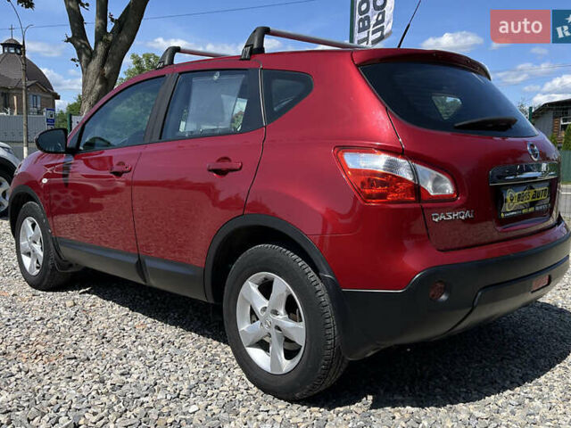 Красный Ниссан Кашкай, объемом двигателя 1.6 л и пробегом 116 тыс. км за 11200 $, фото 1 на Automoto.ua
