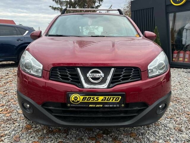 Красный Ниссан Кашкай, объемом двигателя 1.6 л и пробегом 116 тыс. км за 11200 $, фото 2 на Automoto.ua