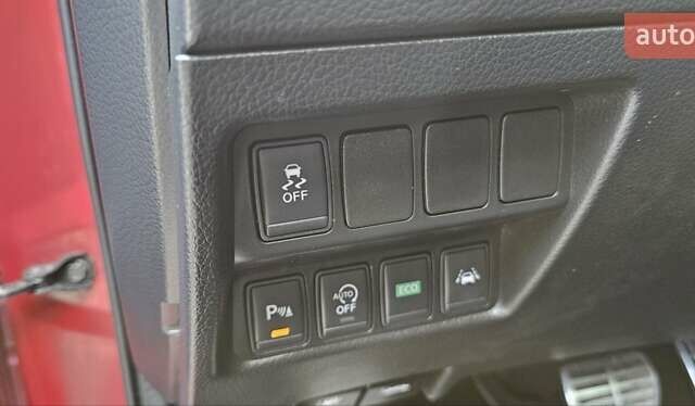 Красный Ниссан Кашкай, объемом двигателя 1.6 л и пробегом 233 тыс. км за 14850 $, фото 25 на Automoto.ua