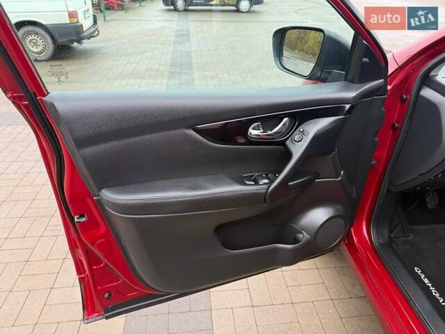 Красный Ниссан Кашкай, объемом двигателя 1.5 л и пробегом 228 тыс. км за 14500 $, фото 14 на Automoto.ua