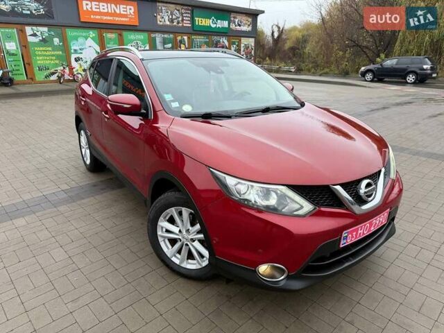 Красный Ниссан Кашкай, объемом двигателя 1.5 л и пробегом 228 тыс. км за 14500 $, фото 1 на Automoto.ua