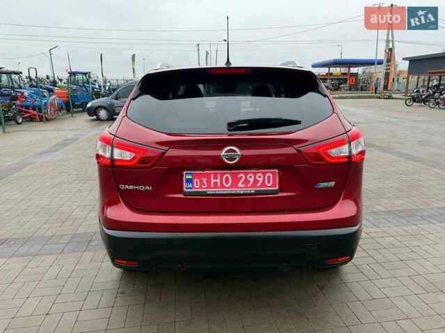 Красный Ниссан Кашкай, объемом двигателя 1.5 л и пробегом 228 тыс. км за 14500 $, фото 3 на Automoto.ua