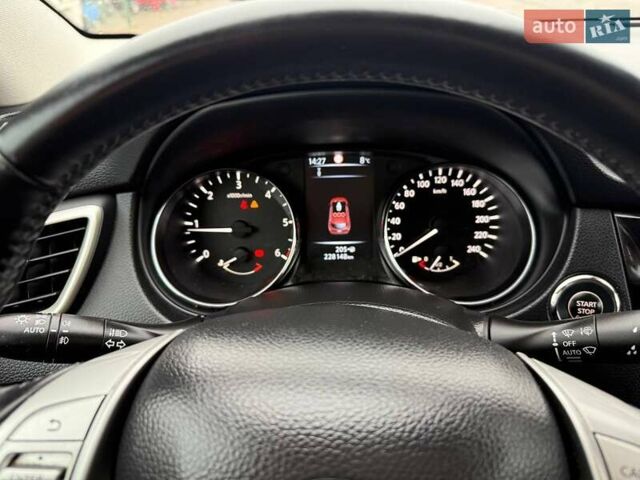 Красный Ниссан Кашкай, объемом двигателя 1.5 л и пробегом 228 тыс. км за 14500 $, фото 17 на Automoto.ua