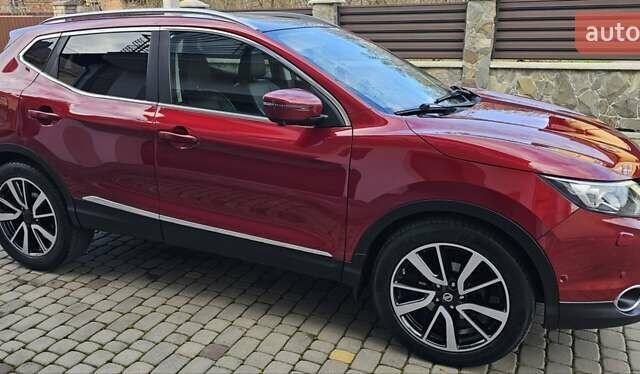 Красный Ниссан Кашкай, объемом двигателя 1.6 л и пробегом 233 тыс. км за 14850 $, фото 7 на Automoto.ua