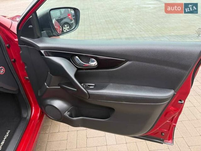 Красный Ниссан Кашкай, объемом двигателя 1.5 л и пробегом 228 тыс. км за 14500 $, фото 19 на Automoto.ua
