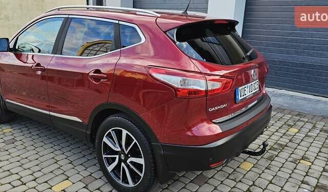 Красный Ниссан Кашкай, объемом двигателя 1.6 л и пробегом 233 тыс. км за 14850 $, фото 12 на Automoto.ua