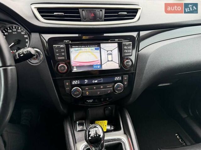 Красный Ниссан Кашкай, объемом двигателя 1.5 л и пробегом 228 тыс. км за 14500 $, фото 18 на Automoto.ua