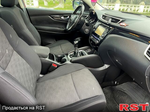 Красный Ниссан Кашкай, объемом двигателя 1.5 л и пробегом 215 тыс. км за 14350 $, фото 11 на Automoto.ua