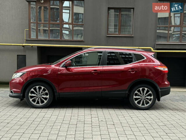 Красный Ниссан Кашкай, объемом двигателя 1.6 л и пробегом 217 тыс. км за 14950 $, фото 3 на Automoto.ua