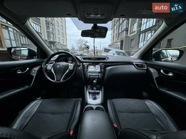 Красный Ниссан Кашкай, объемом двигателя 1.6 л и пробегом 217 тыс. км за 14950 $, фото 31 на Automoto.ua