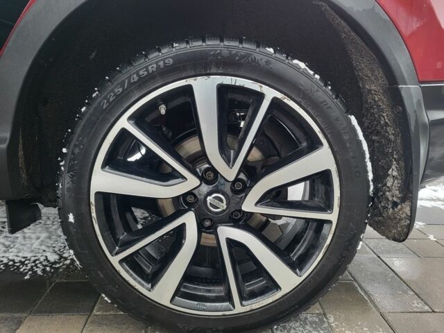 Красный Ниссан Кашкай, объемом двигателя 1.6 л и пробегом 125 тыс. км за 13500 $, фото 7 на Automoto.ua