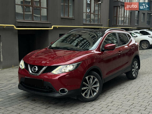 Красный Ниссан Кашкай, объемом двигателя 1.6 л и пробегом 217 тыс. км за 14950 $, фото 1 на Automoto.ua