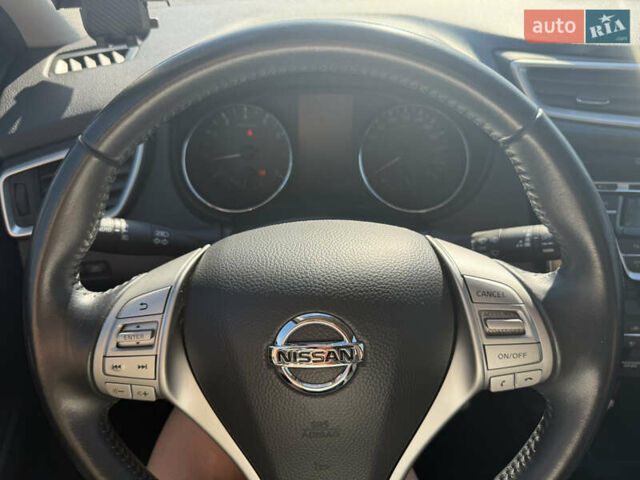 Червоний Ніссан Кашкай, об'ємом двигуна 1.2 л та пробігом 56 тис. км за 15000 $, фото 21 на Automoto.ua